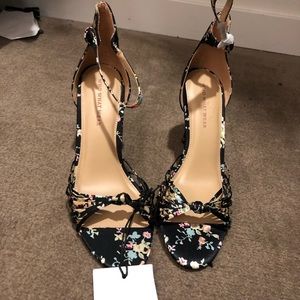 NWT - Who What Wear Heels Sz 8